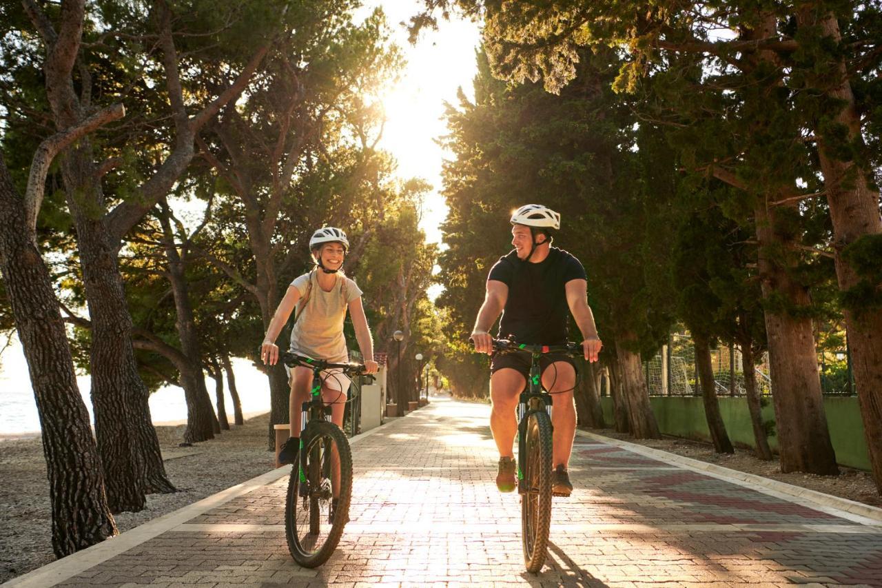 Bluesun Holiday Village Afrodita Tucepi Ngoại thất bức ảnh