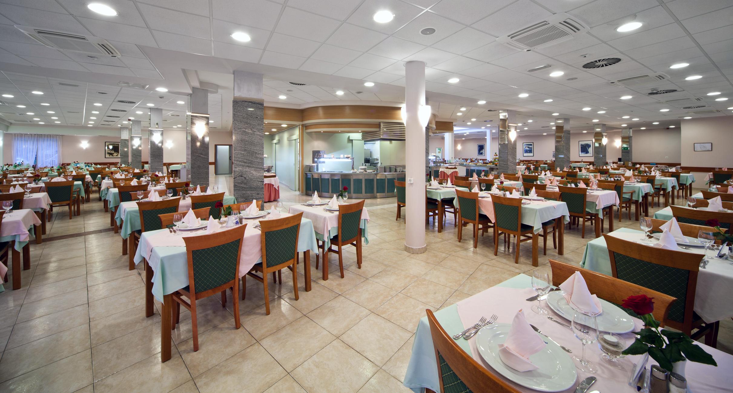 Bluesun Holiday Village Afrodita Tucepi Ngoại thất bức ảnh