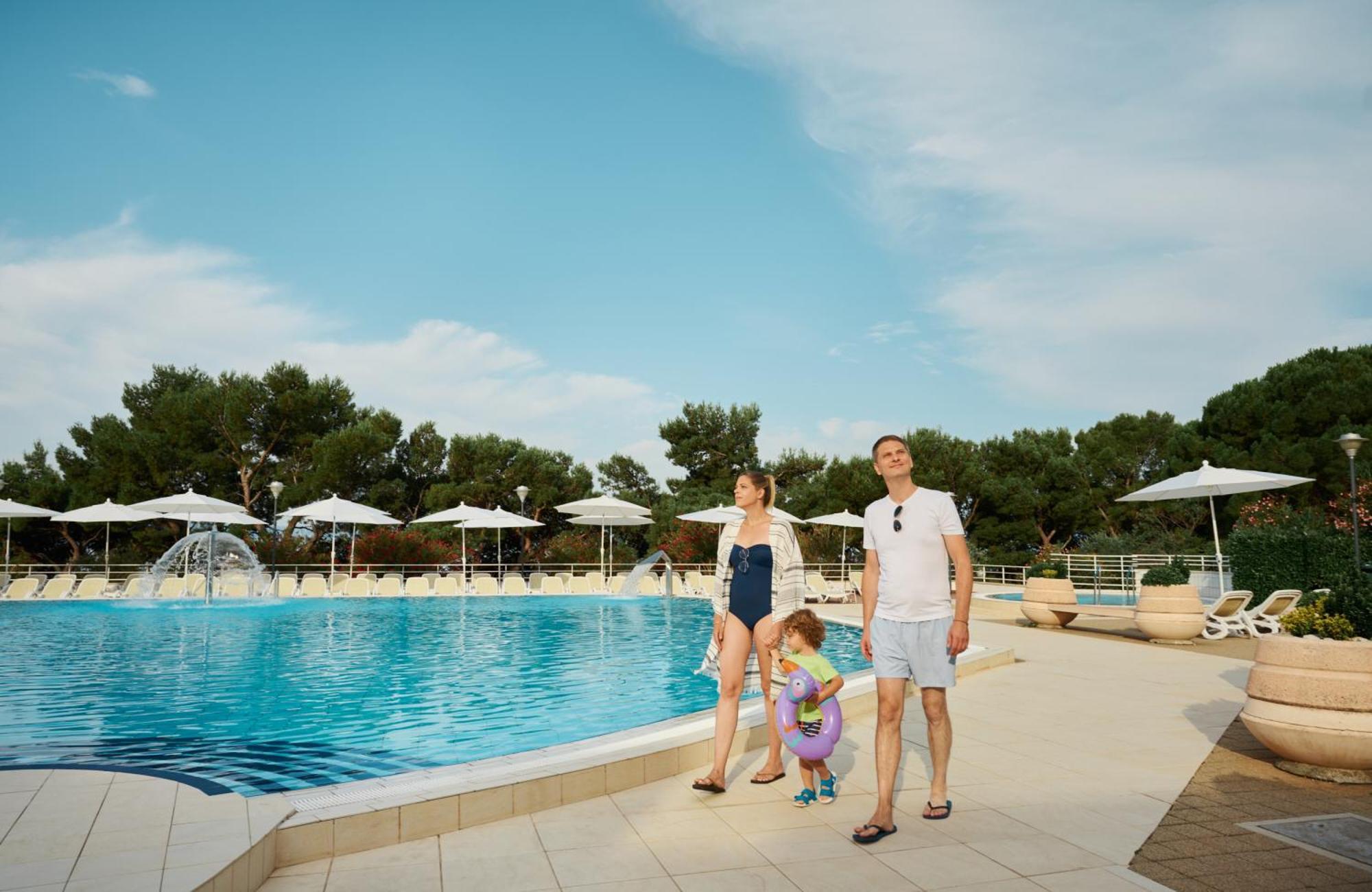 Bluesun Holiday Village Afrodita Tucepi Ngoại thất bức ảnh